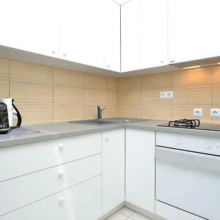M Apartment *