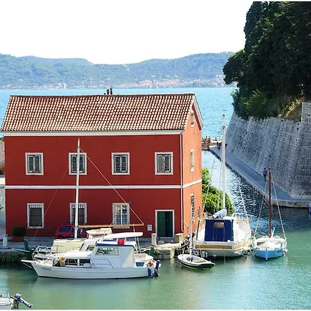 Apartament M *